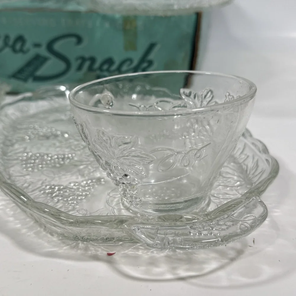 Anchor Hocking Serva-Snack Set 8pc Clear Glass Grape Pattern Vintage Boxed Set